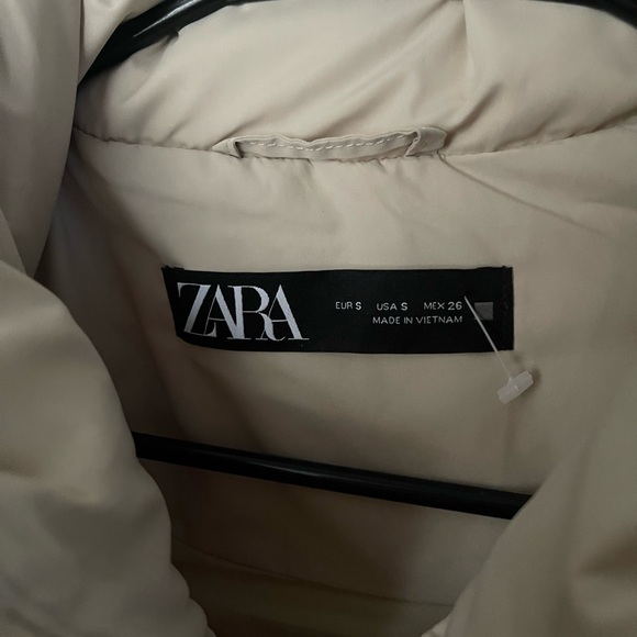 Zara Beige Gilet Double faced Cropped Light Tan Puffer Vest NEW - Picture 3 of 13